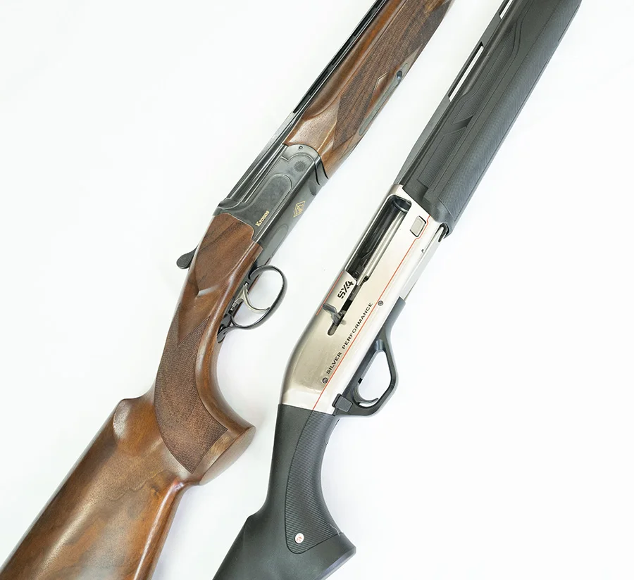 前から後ろに並べた銃